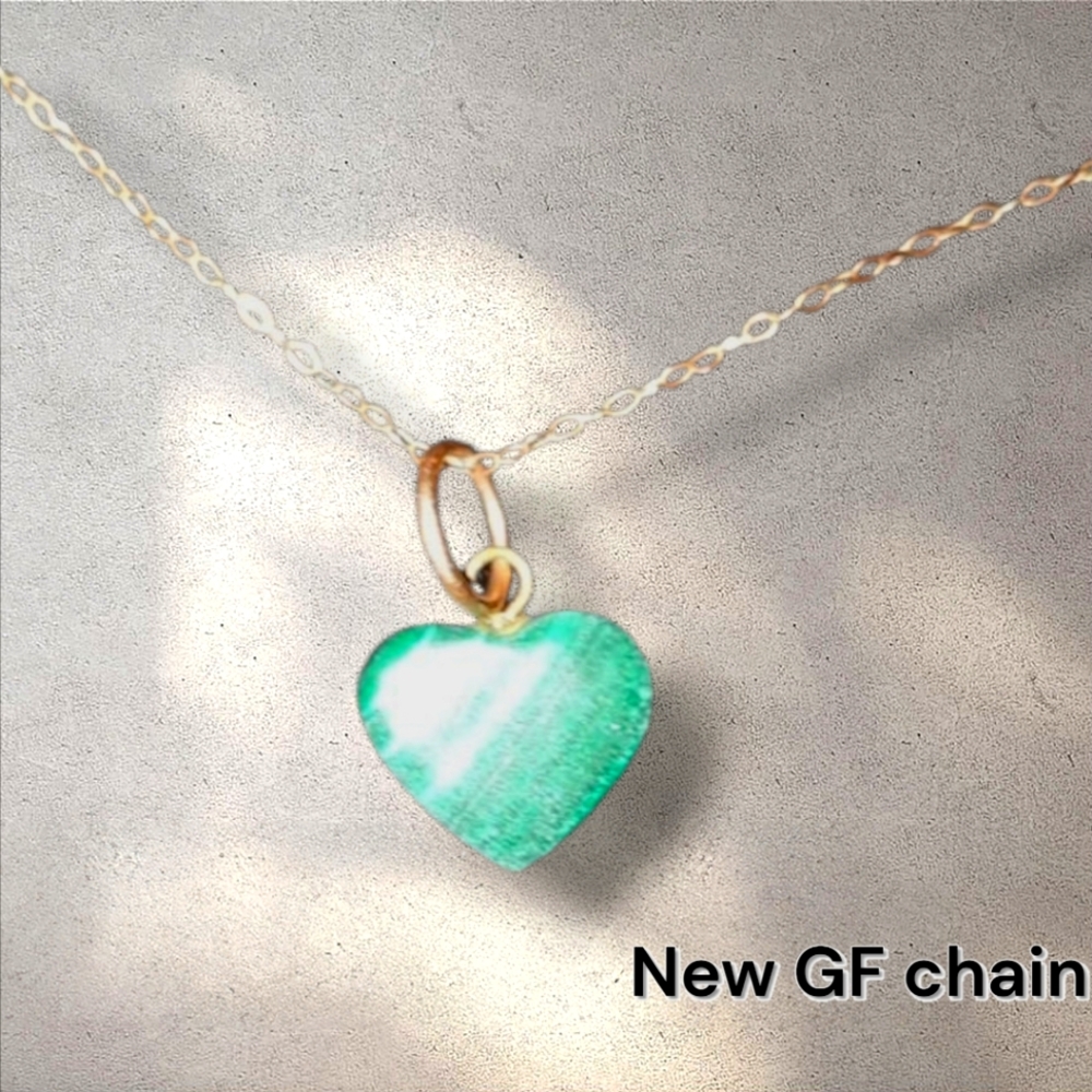 14kgf NWT Chain And Lovely Preowned Malachite Gemstone Heart Pendant - Picture 1 of 7
